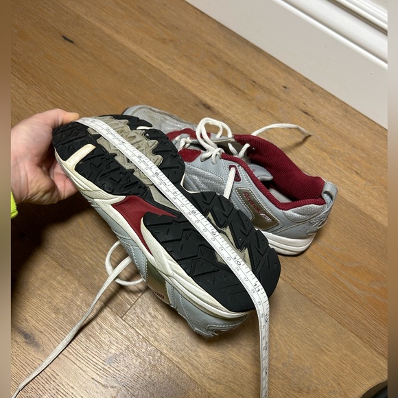 Women’s size 9 Reebok sneakers - Picture 8 of 8